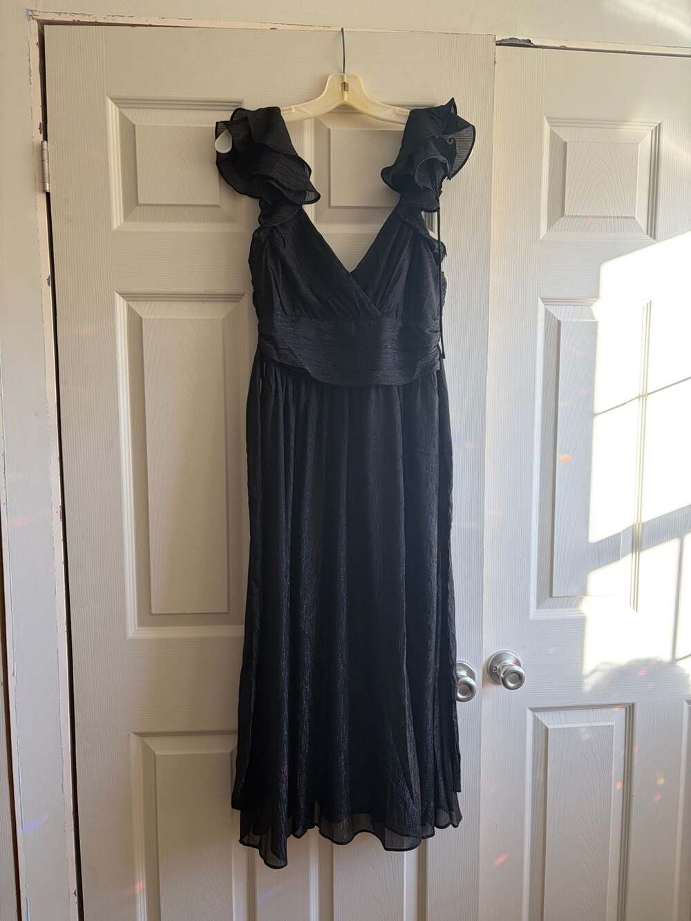 Francesca's Midi Dress Size M Black Ruffle Sleeve
